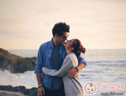 懷孕期間可以同房嗎 懷孕初期同房需要注意些什么 懷孕期間可以同房嗎 懷孕初期同房需要注意些什么