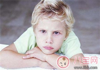 寶寶肚子里面有蛔蟲的癥狀是什么   怎么知道寶寶肚子里有蛔蟲了