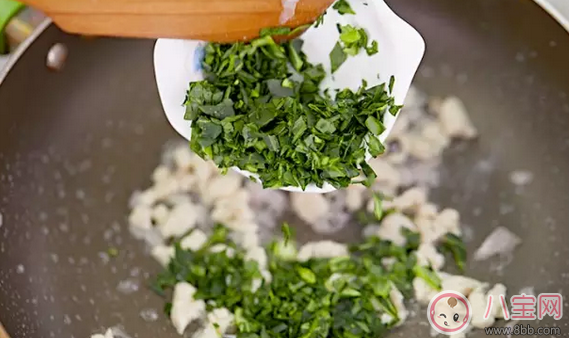 寶寶輔食蔬菜多 小白菜雞肉飯