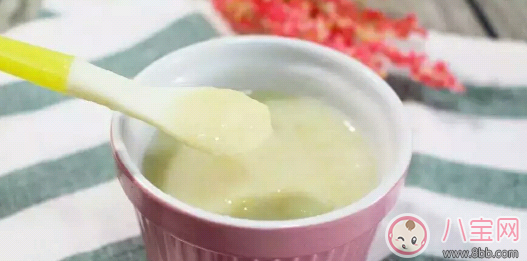 香蕉土豆搭配怎么做輔食     牛奶香蕉土豆泥米糊做法(圖文)