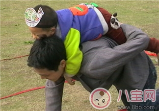 戶外親子游戲 共享一片藍(lán)天