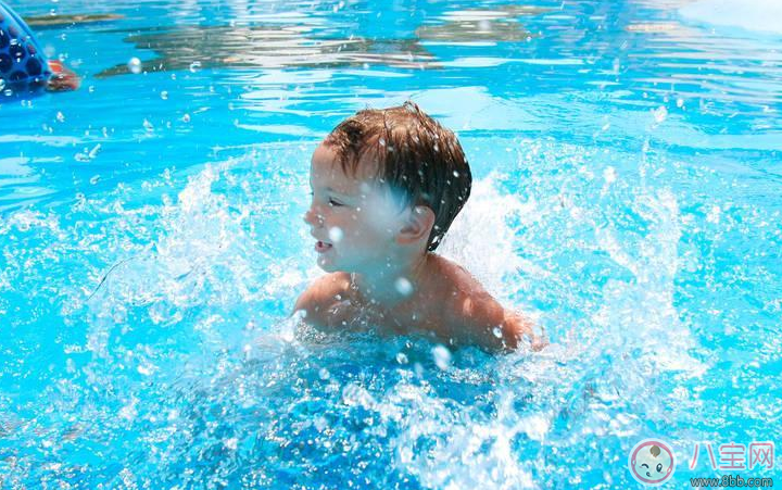 2017夏天寶寶在室外游泳會著涼嗎 寶寶室外游泳注意事項