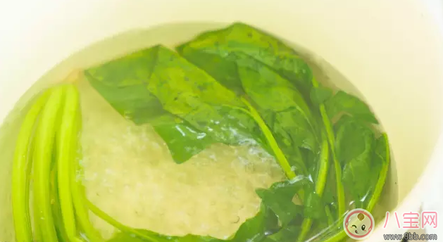 寶寶不喜歡吃白粥 來份香菇玉米雞茸粥