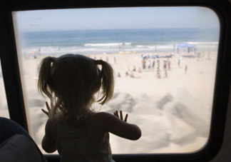 幾個月的寶寶可以坐臥鋪嗎 幾個月的寶寶坐火車要注意什么