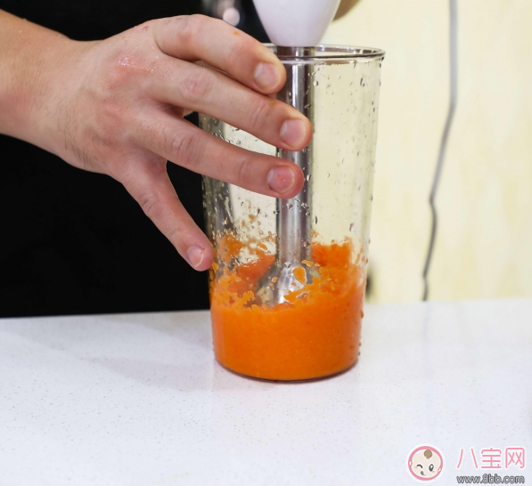 食欲大開的彩色面條：五彩時蔬鮮蝦面