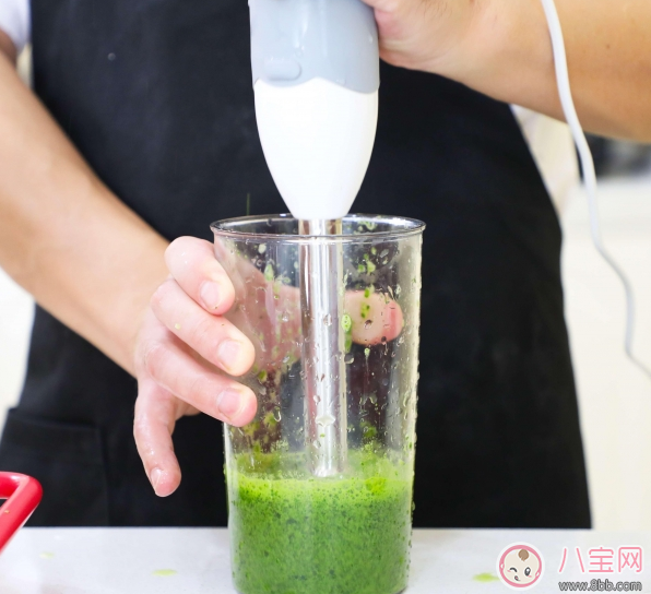 食欲大開的彩色面條：五彩時蔬鮮蝦面