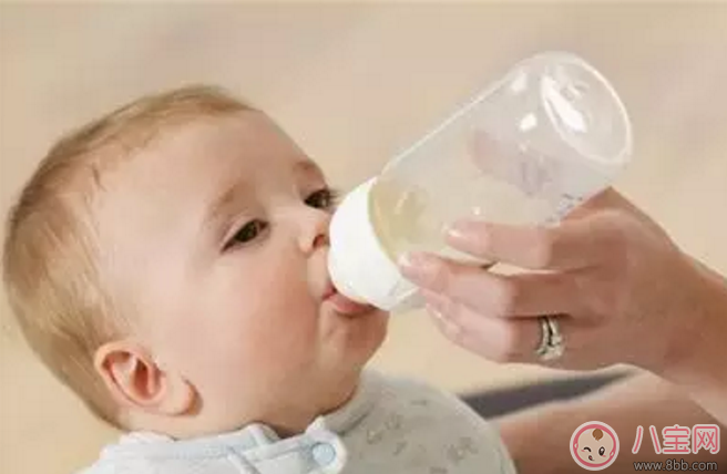 三伏天寶寶脫水熱怎么辦 新生兒如何預(yù)防脫水熱