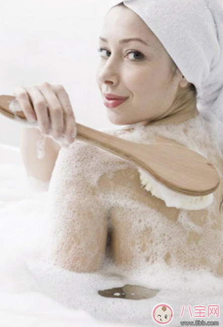 順產后12天可以洗頭洗澡嗎 夏天順產怎么洗