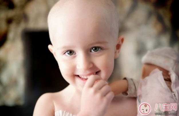 夏天給寶寶剃光頭好嗎 寶寶剃光頭后注意事項(光頭容易曬傷) 夏天給寶寶剃光頭好嗎 寶寶剃光頭后注意事項(光頭容易曬傷)
