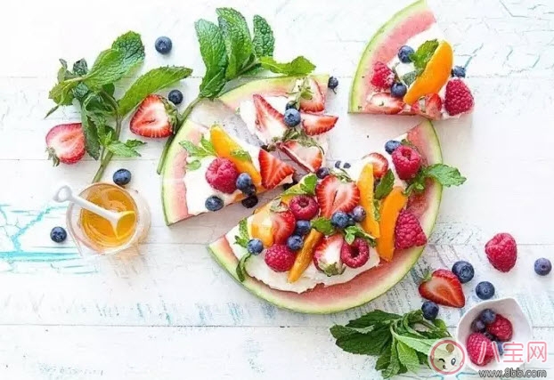西瓜有哪些吃法西瓜怎么吃 西瓜的花樣吃法大全