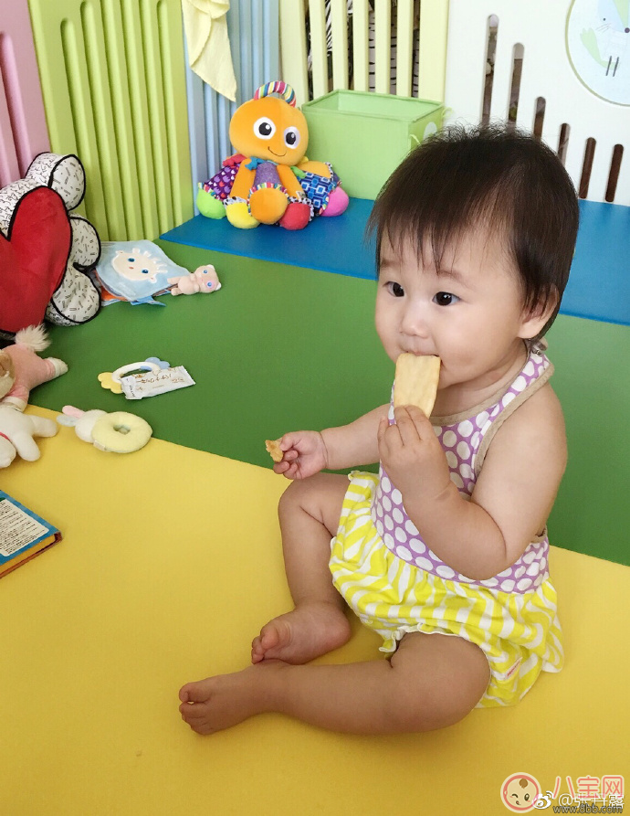 趙文卓女兒打疫苗只哭了一下 孩子打疫苗需要準備什么