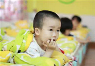 2017夏天寶寶要不要午睡 寶寶午睡多長時間才好