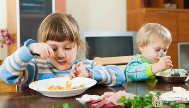 2017夏天寶寶吃什么好 夏天寶寶飲食應該注意的有哪些