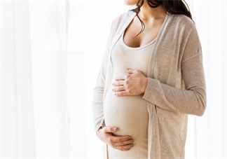 孕婦肚子沒事別亂摸 驚動(dòng)胎兒可不好
