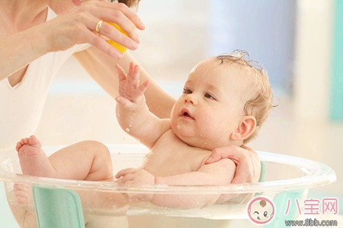 2017三伏天新生兒洗澡攻略 注意事項有哪些
