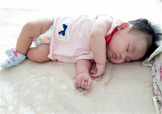 糖寶寶在嬰兒時期有哪些癥狀 怎么預(yù)防唐氏綜合癥