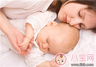 新生兒一直不吃奶的原因 寶寶不吃奶怎么辦 新生兒一直不吃奶的原因 寶寶不吃奶怎么辦