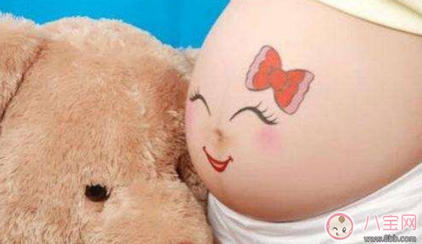 胎動的感覺有哪幾種，各種胎動代表什么意思(寶寶在說話)