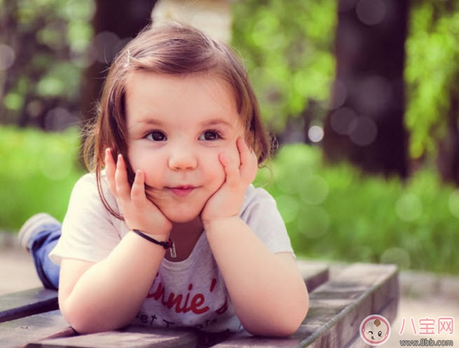 女孩富養的真正含義 女孩富養與窮養的區別 女孩富養的真正含義 女孩富養與窮養的區別