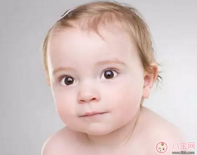 寶寶掉頭發怎么辦寶寶脫發怎么回事 寶寶掉頭發是缺什么