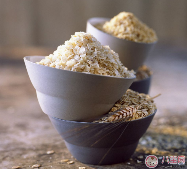 燕麥吃多了減肥嗎 早上燕麥怎么吃好 燕麥吃多了減肥嗎 早上燕麥怎么吃好