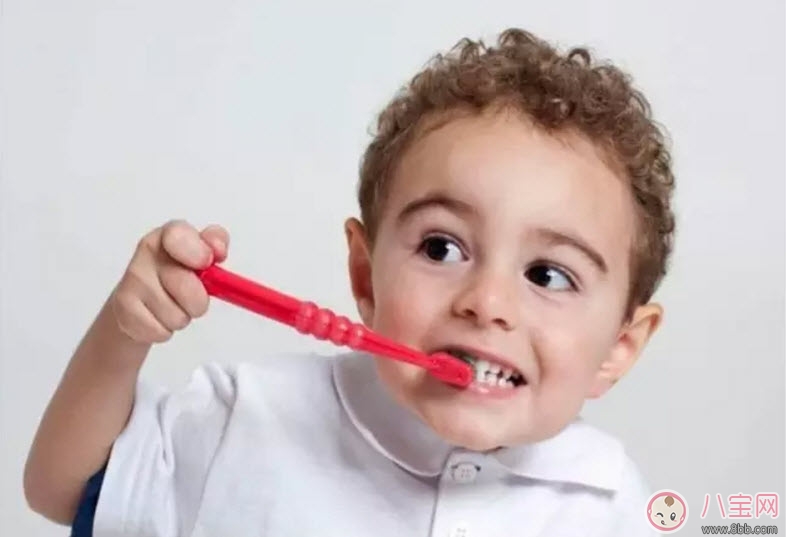 寶寶一直不愛刷牙 找對方法很關鍵 寶寶一直不愛刷牙 找對方法很關鍵