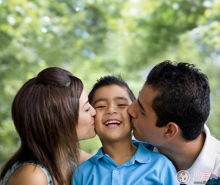 懷孕三個(gè)月后才公布原因竟是因?yàn)檫@個(gè) 懷孕三月公開原因解密