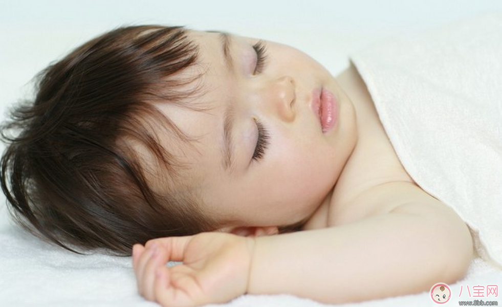 寶寶睡不踏實 夏天燥熱寶寶睡不好方法