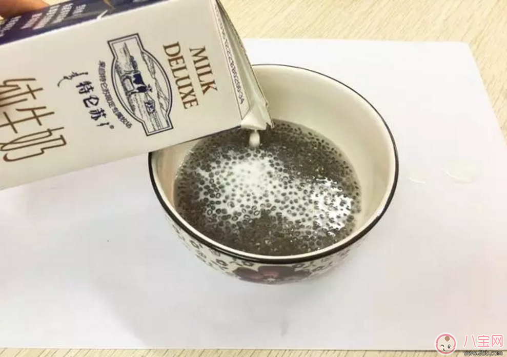 孕后便秘肥胖怎么辦  減肥代餐奇亞籽水果撈