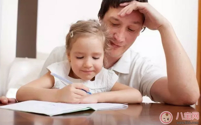 隔代教育對孩子的影響 隔代教育的利弊及應對策略