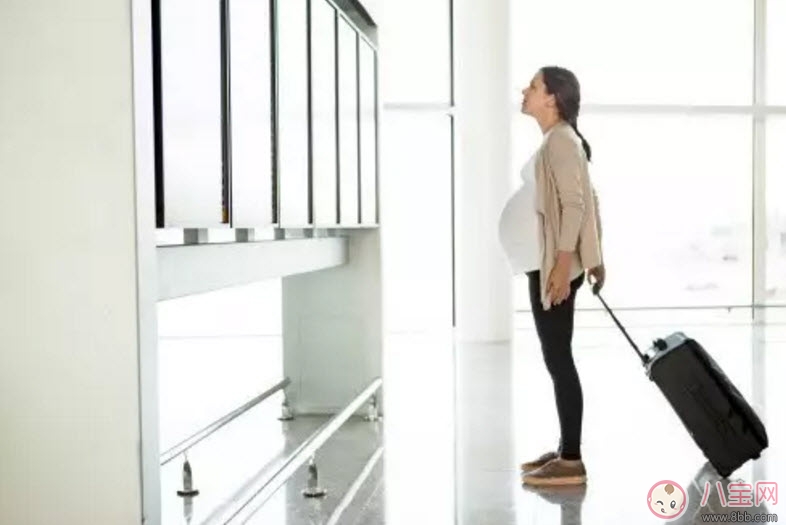 孕婦懷孕多少周不能坐飛機 孕婦坐飛機安檢輻射有影響嗎。
