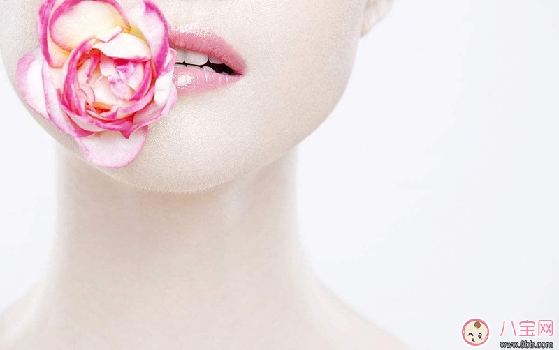 2017秋季女性唇部干燥如何滋潤保養(yǎng)