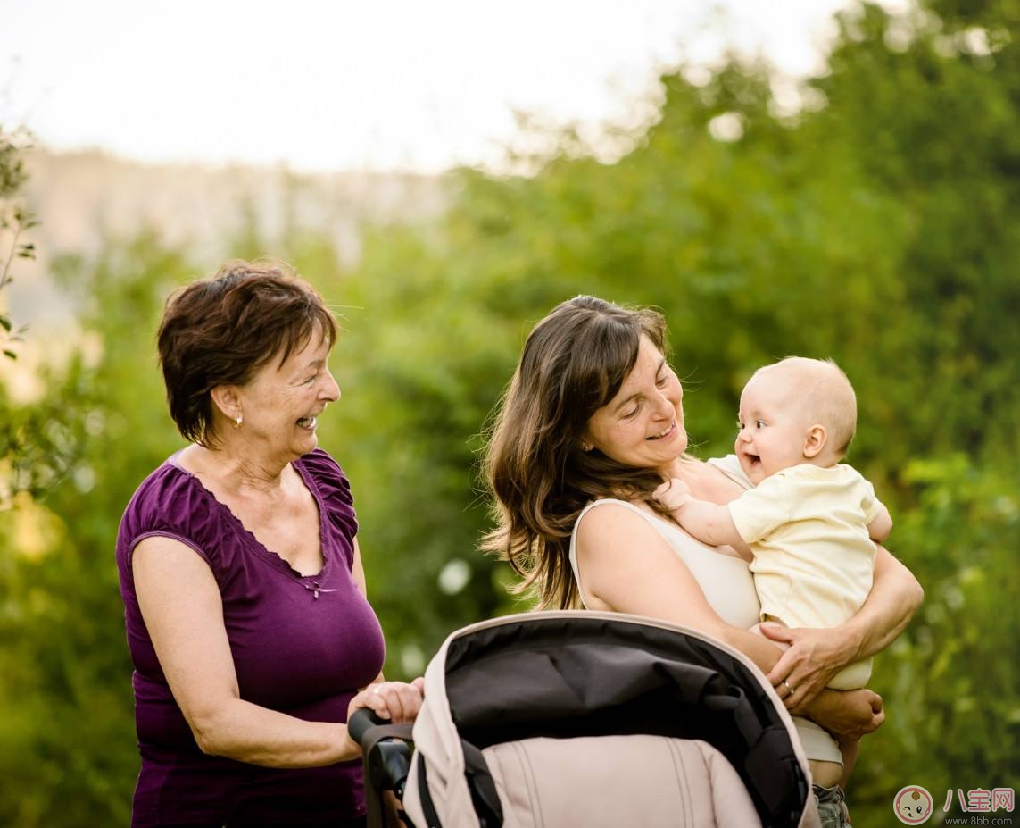 出游帶寶寶乘車錯誤觀念 小細節要注意 出游帶寶寶乘車錯誤觀念 小細節要注意
