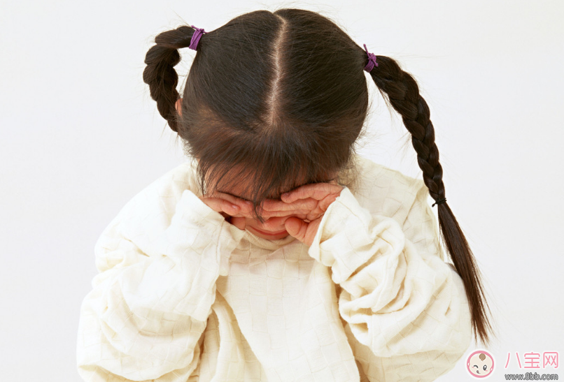 孩子這樣是因?yàn)槿狈Π踩?這些細(xì)節(jié)能看出 孩子這樣是因?yàn)槿狈Π踩?這些細(xì)節(jié)能看出