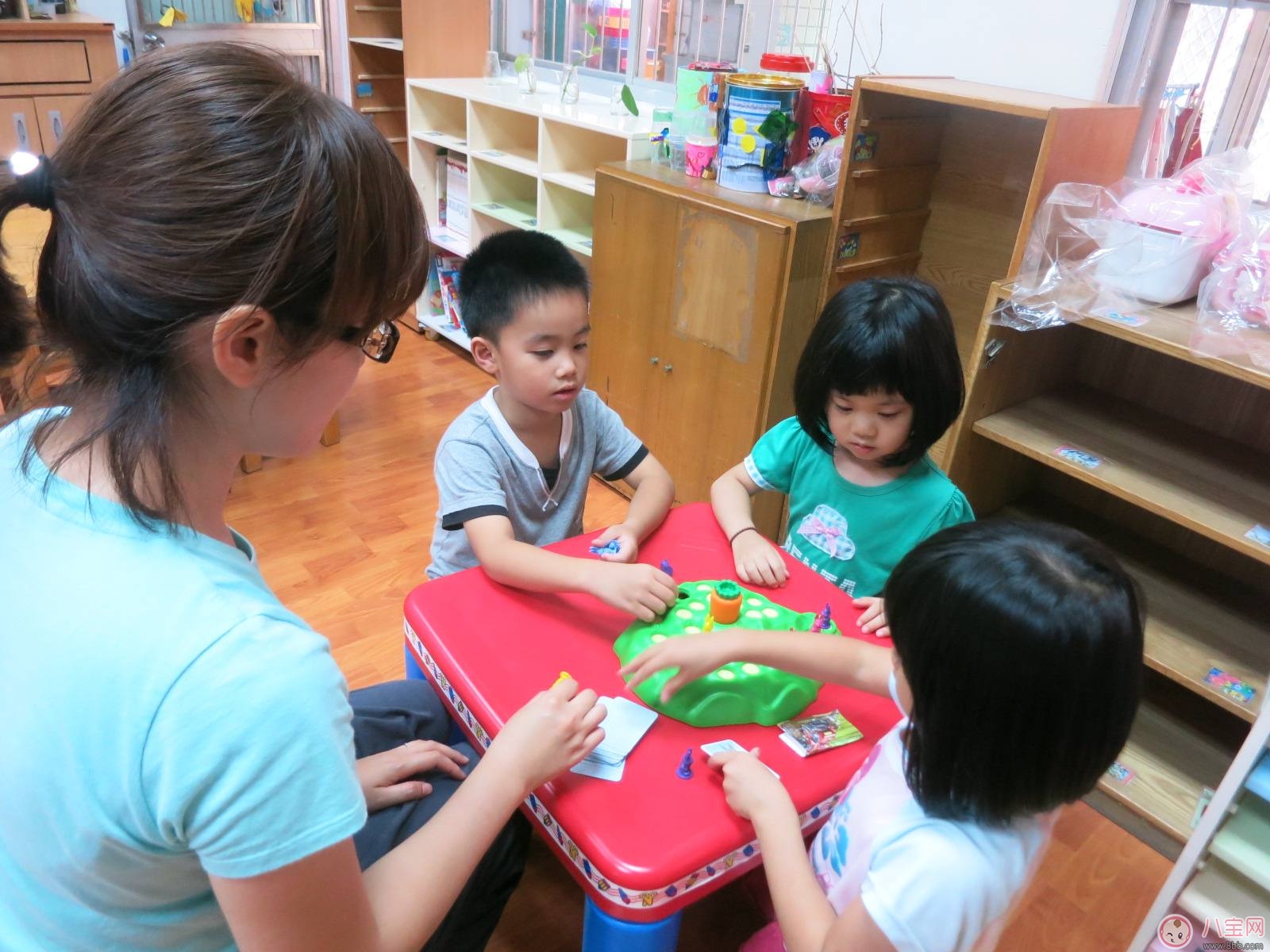 學齡前兒童游戲的特點  親子游戲如何鍛煉孩子
