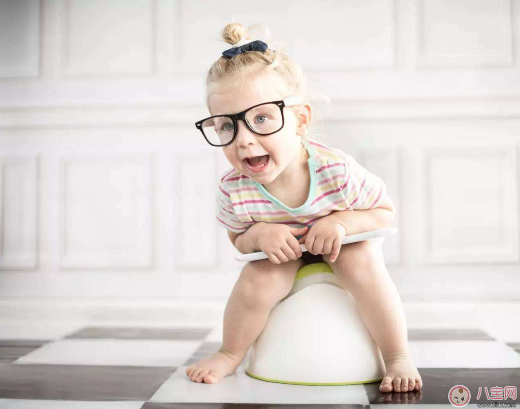 范瑋琪寶寶訓練如廁穿紙尿褲 寶寶兩歲左右穿紙尿褲正常嗎 范瑋琪寶寶訓練如廁穿紙尿褲 寶寶兩歲左右穿紙尿褲正常嗎