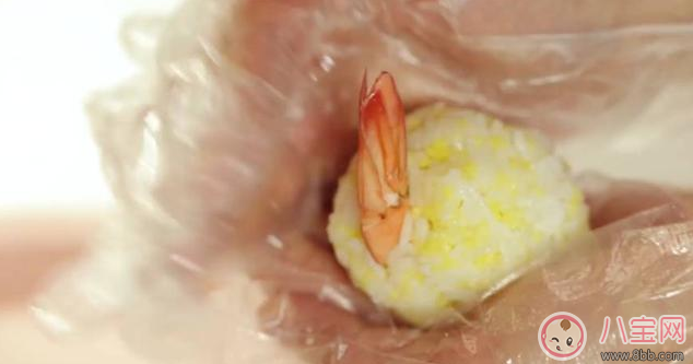 鈣質營養豐富的補鈣良品 蝦仁飯團