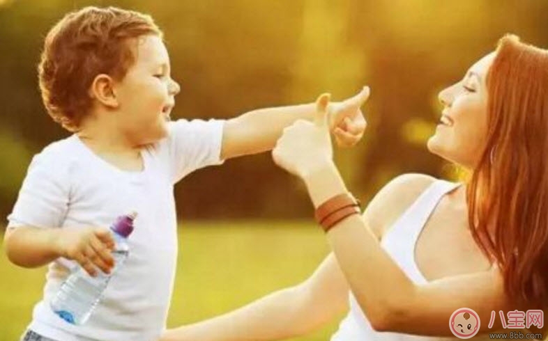家長怎樣表揚孩子才能有好的效果 父母如何高級贊美孩子