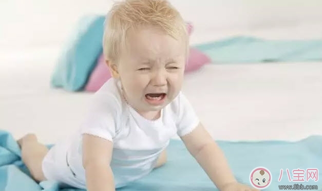 寶寶深夜總是醒怎么辦 寶寶深夜醒了怎么哄才能快速入睡