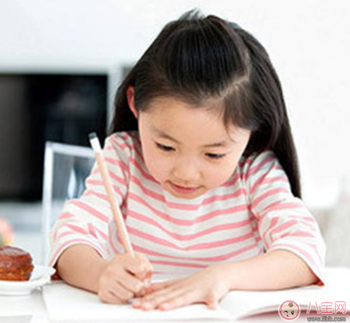 寶寶剛上幼兒園要買什么學習用品