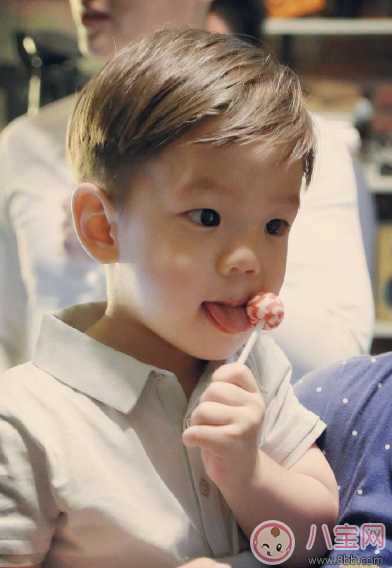 孩子頭發黃怎么辦 如何改善孩子頭發黃