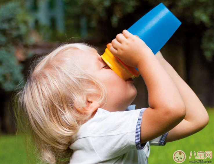 孩子開學喝水用什么杯子好 推薦孩子用Hello Kitty系列水杯 孩子開學喝水用什么杯子好 推薦孩子用Hello Kitty系列水杯