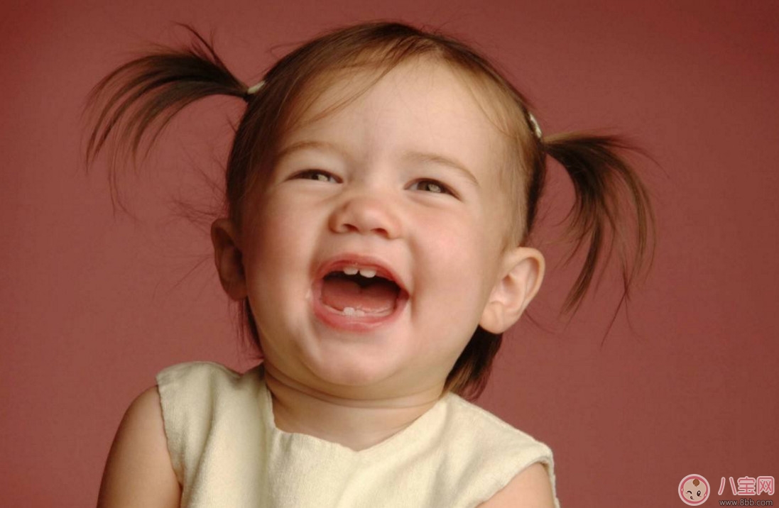 寶寶愛(ài)咬嘴唇的原因 如何糾正寶寶咬嘴唇