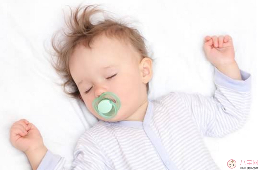 寶寶什么時(shí)間段睡覺更健康聰明 怎么讓寶寶睡的香 寶寶什么時(shí)間段睡覺更健康聰明 怎么讓寶寶睡的香