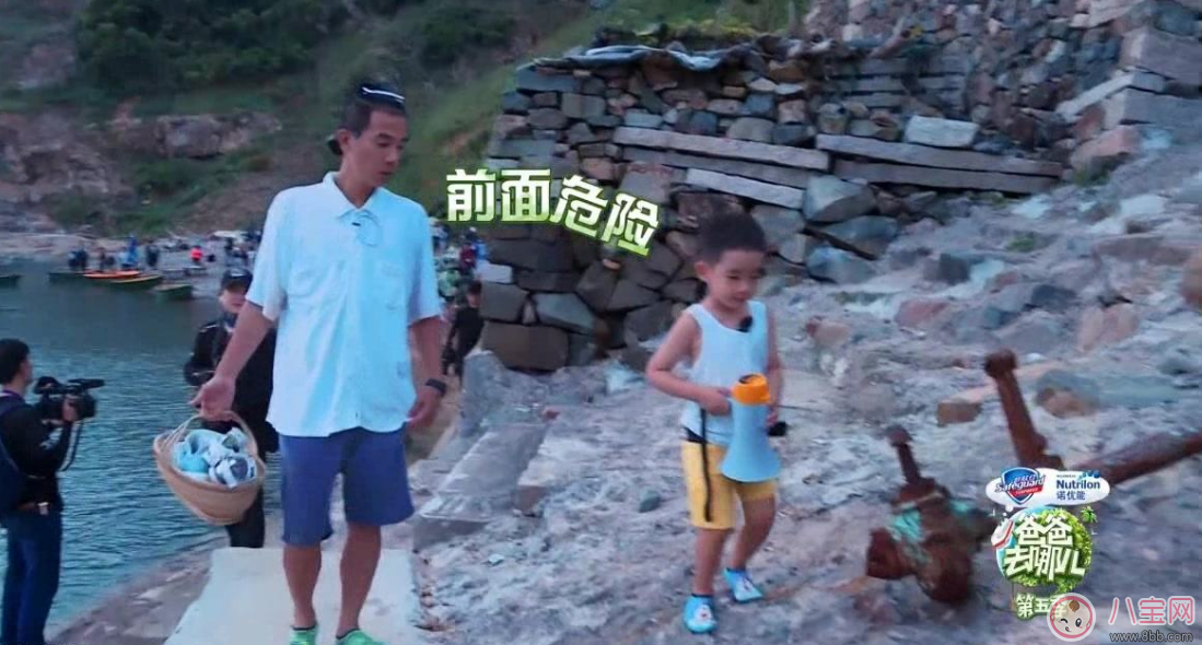 《爸爸去哪兒》陳小春帶孩子超兇 為什么不能讓爸爸缺席孩子的生活