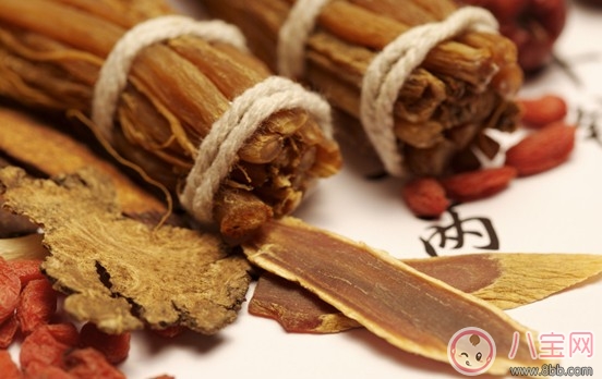 浙江小學(xué)中醫(yī)走進課堂 父母該支持孩子學(xué)習(xí)中醫(yī)知識嗎