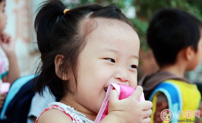 孩子放學回家第一句話很重要 寶寶放學回家問話技巧