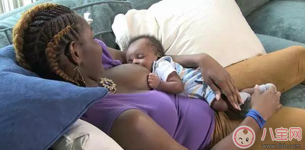 怎么進(jìn)行后躺式哺乳 最舒服的哺乳方式怎么做好