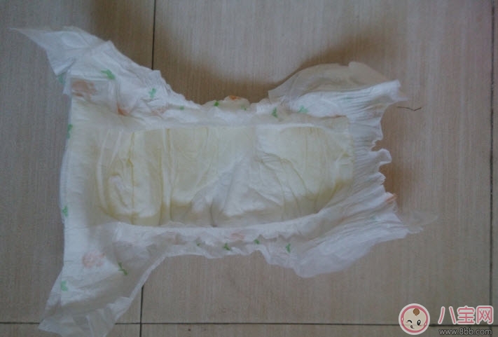 愛得利極薄動感紙尿褲怎么樣好用嗎 愛得利紙尿褲會起坨斷層嗎