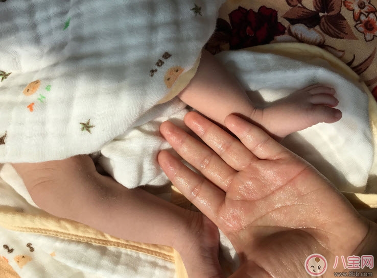 嬰兒撫觸油哪個牌子好 德國哈羅閃嬰兒按摩油撫觸油怎么樣好用嗎